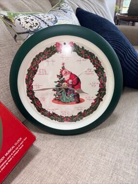 Vtg Studio Nova Christmas Melody Musical Clock -works